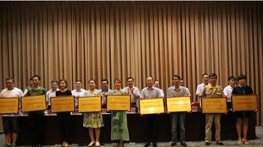 751a049c60ceceb5e3a200c1660613a4.jpg 2.jpg